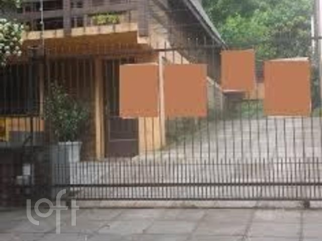 Casa com 435m², 3 dormitórios, 1 suíte, 6 vagas, Chácara das Pedras em Porto Alegre