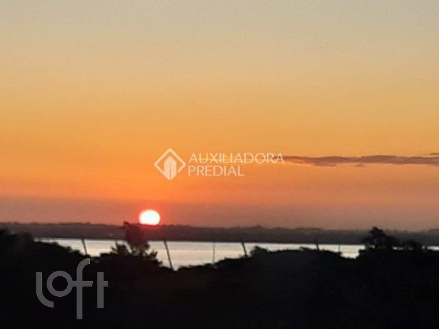 Apartamento com 120m², 3 dormitórios, 1 suíte, 1 vaga, Menino Deus em Porto Alegre