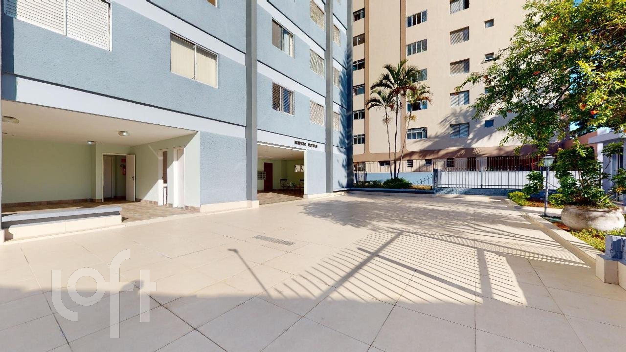 Apartamento à venda com 2 quartos, 62m² - Foto 13