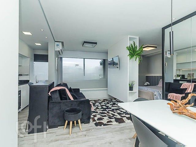 Apartamento com 49m², 1 dormitório, 1 suíte, 1 vaga, Petrópolis em Porto Alegre