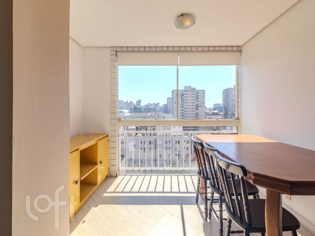 Apartamento com 68m², 2 dormitórios, 1 suíte, 1 vaga, Bom Fim em Porto Alegre