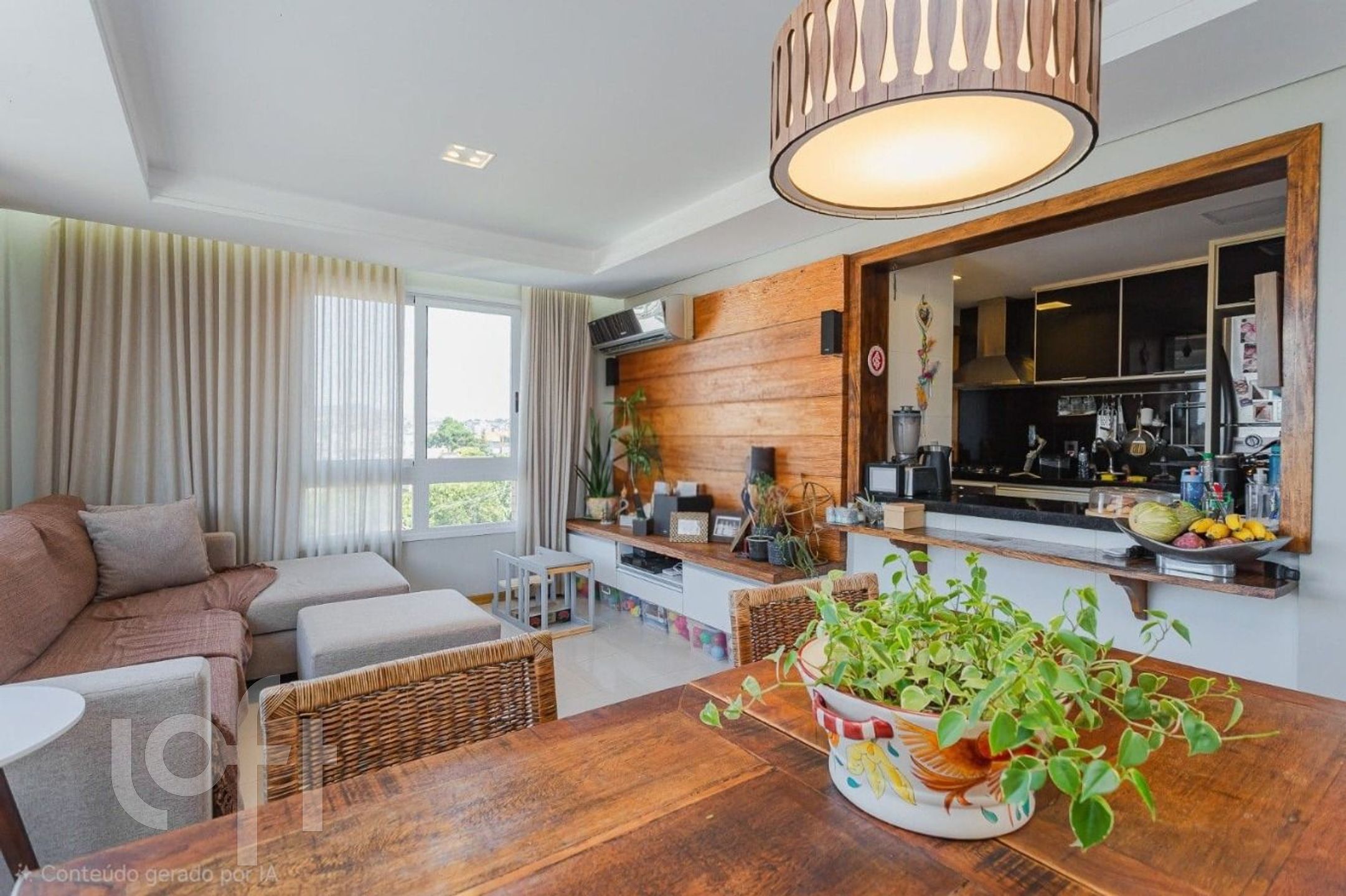 Apartamento com 74m², 2 dormitórios, 1 suíte, 2 vagas, Petrópolis em Porto Alegre