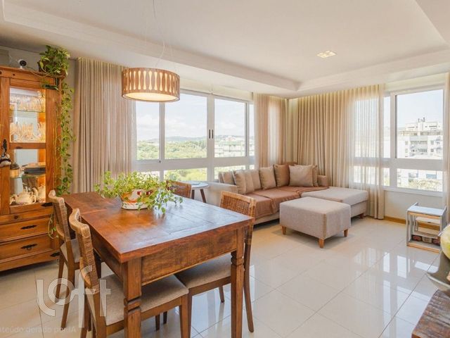 Apartamento com 74m², 2 dormitórios, 1 suíte, 2 vagas, Petrópolis em Porto Alegre