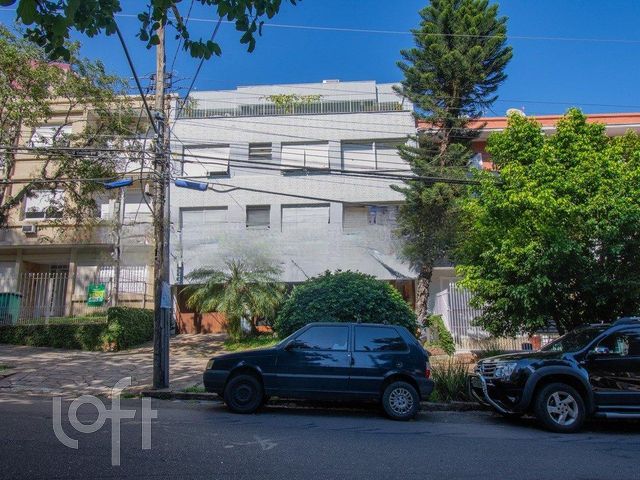 Apartamento com 92m², 3 dormitórios, 2 suítes, 1 vaga, Petrópolis em Porto Alegre