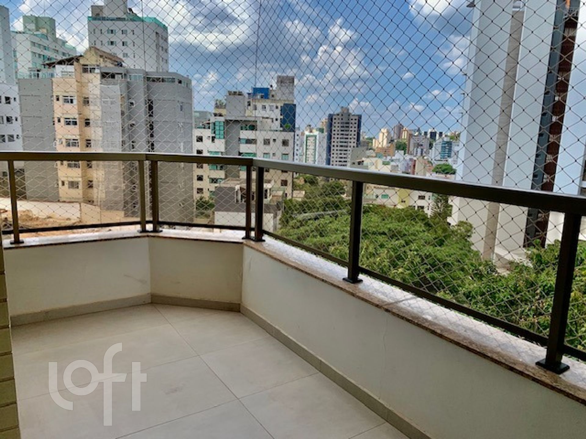 Apartamento à venda com 3 quartos, 150m² - Foto 5