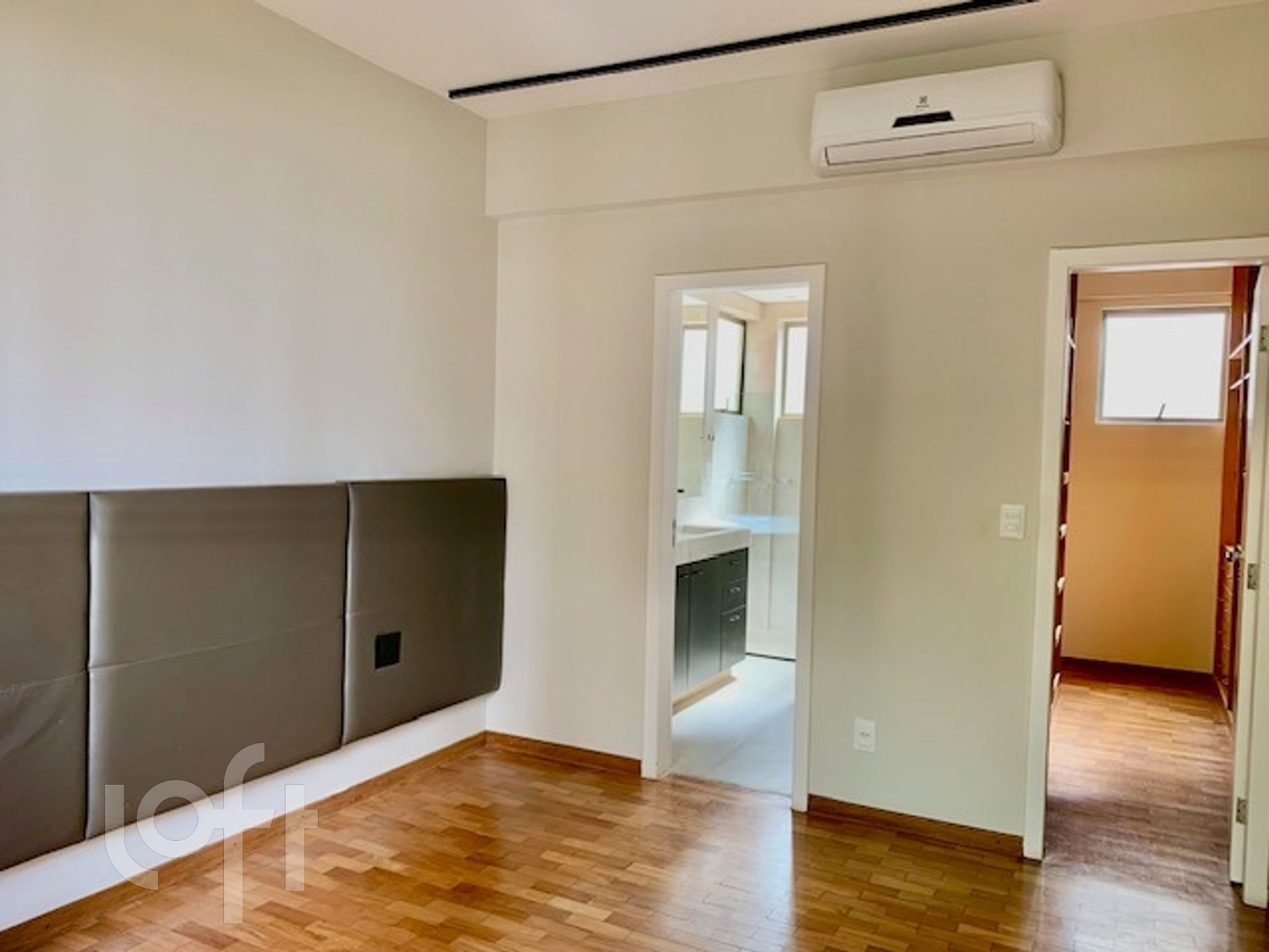 Apartamento à venda com 3 quartos, 150m² - Foto 8