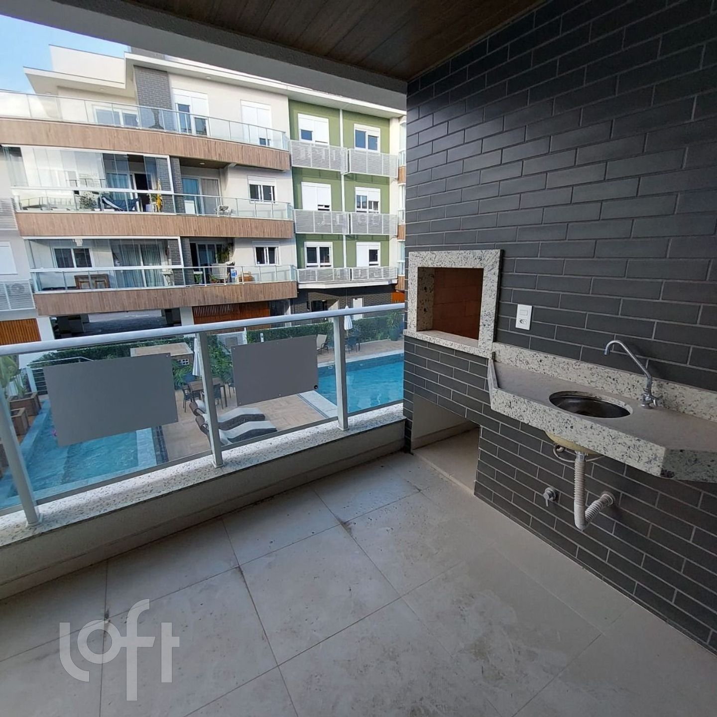 Apartamento à venda em Lagoa Pequena com 94 m², 3 quartos, 1 suíte, 2 vagas