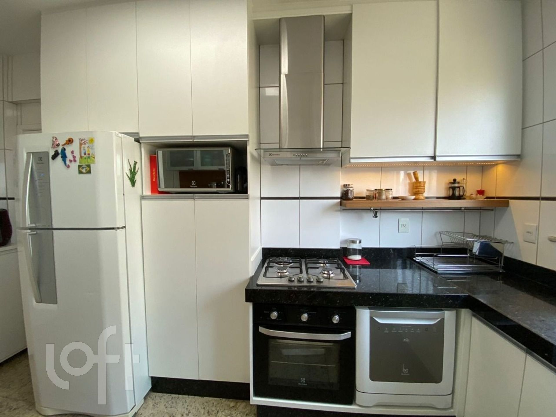 Apartamento à venda com 4 quartos, 195m² - Foto 6