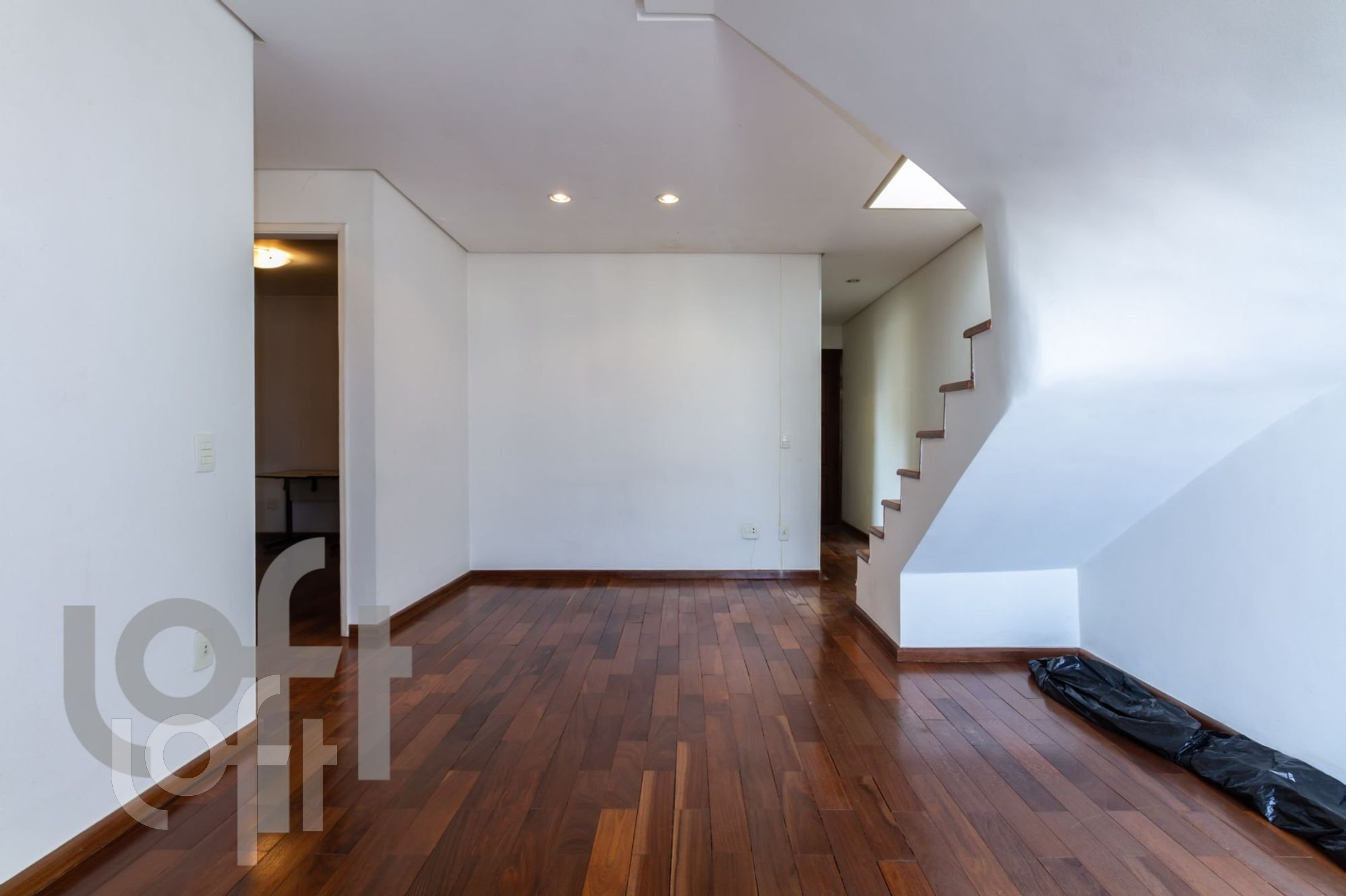 Apartamento à venda com 3 quartos, 135m² - Foto 22