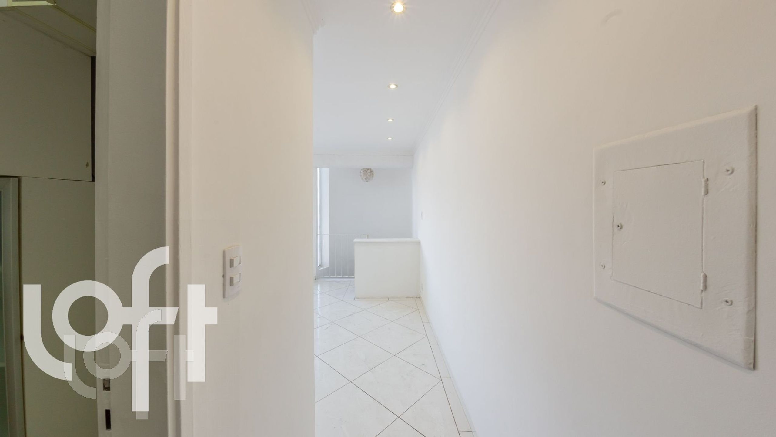 Apartamento à venda com 1 quarto, 42m² - Foto 18