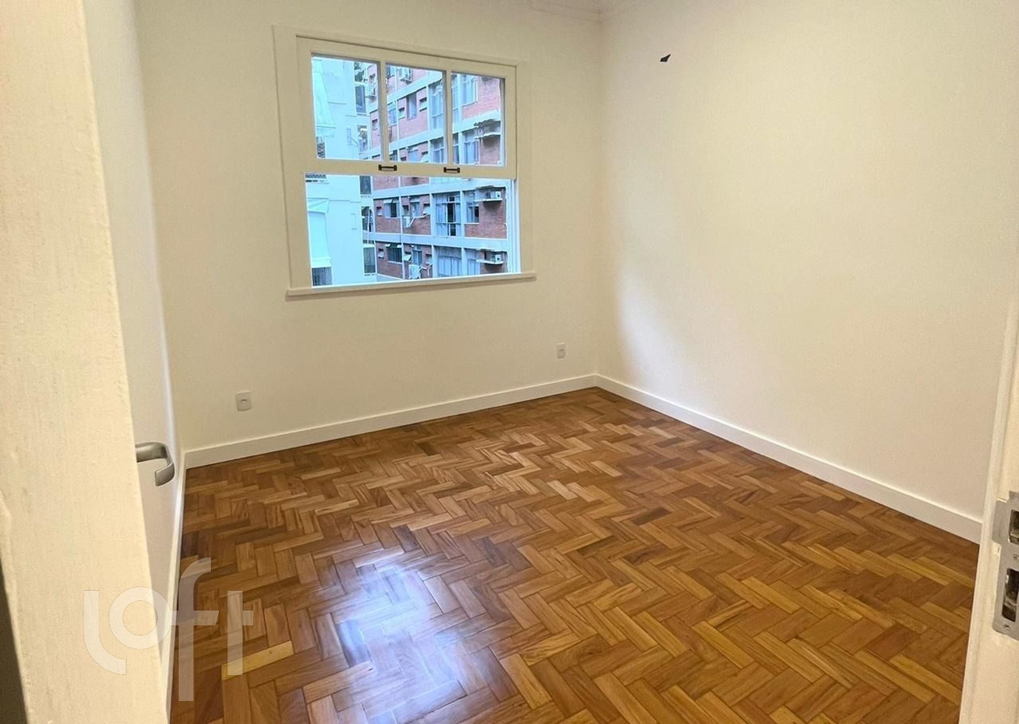 Apartamento à venda com 3 quartos, 99m² - Foto 8