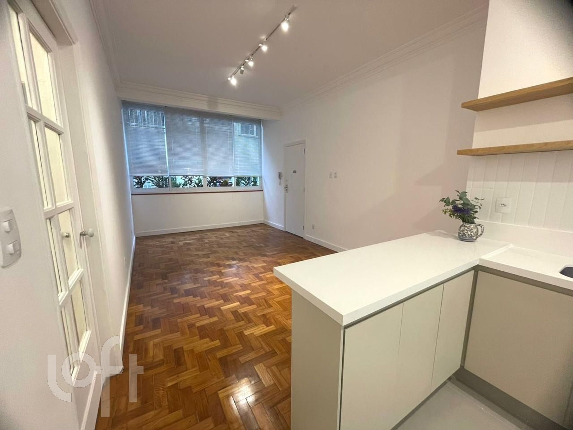 Apartamento à venda com 3 quartos, 99m² - Foto 1