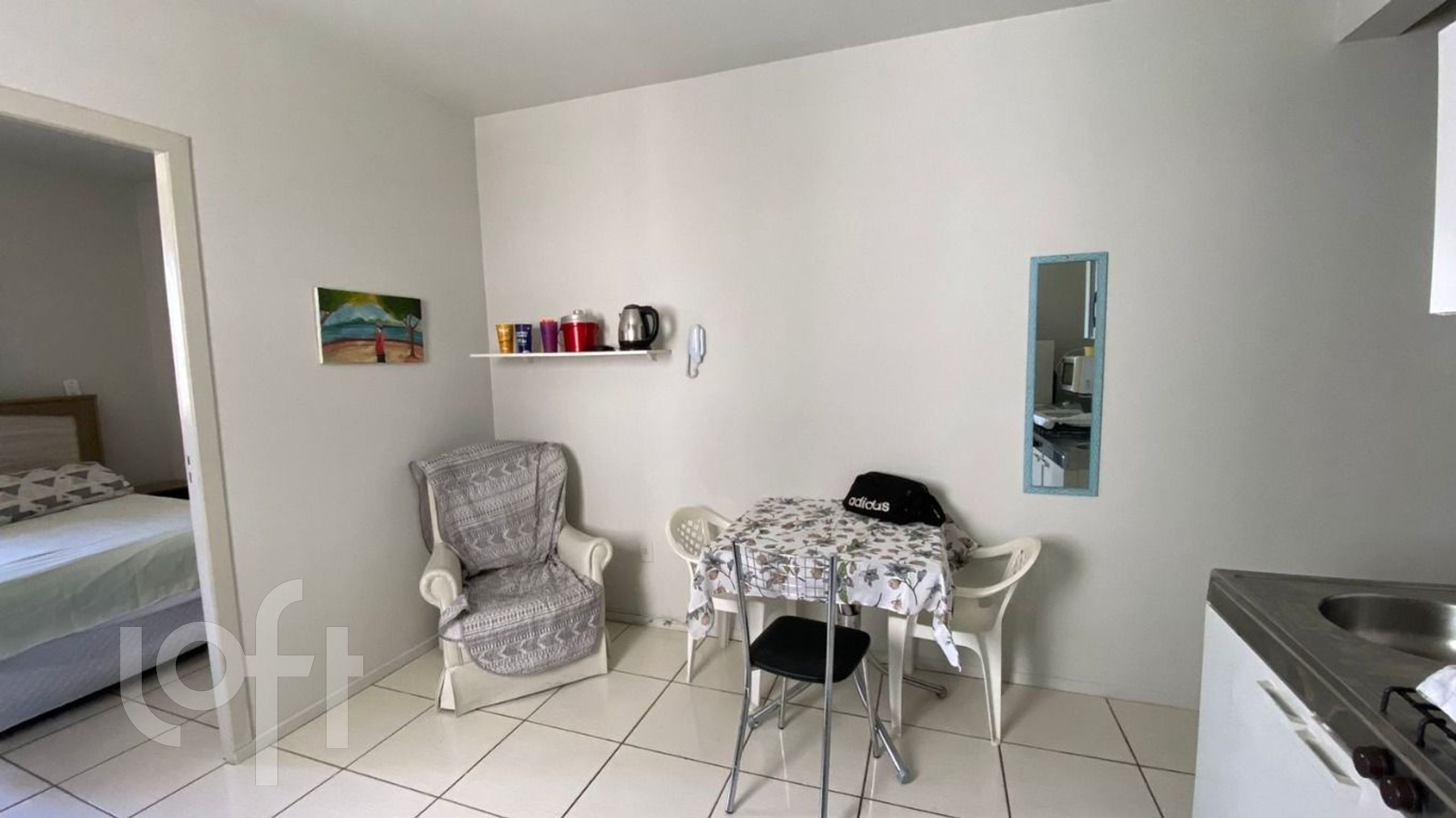 Apartamentos com 29m², 1 quarto, no bairro Centro em Florianópolis