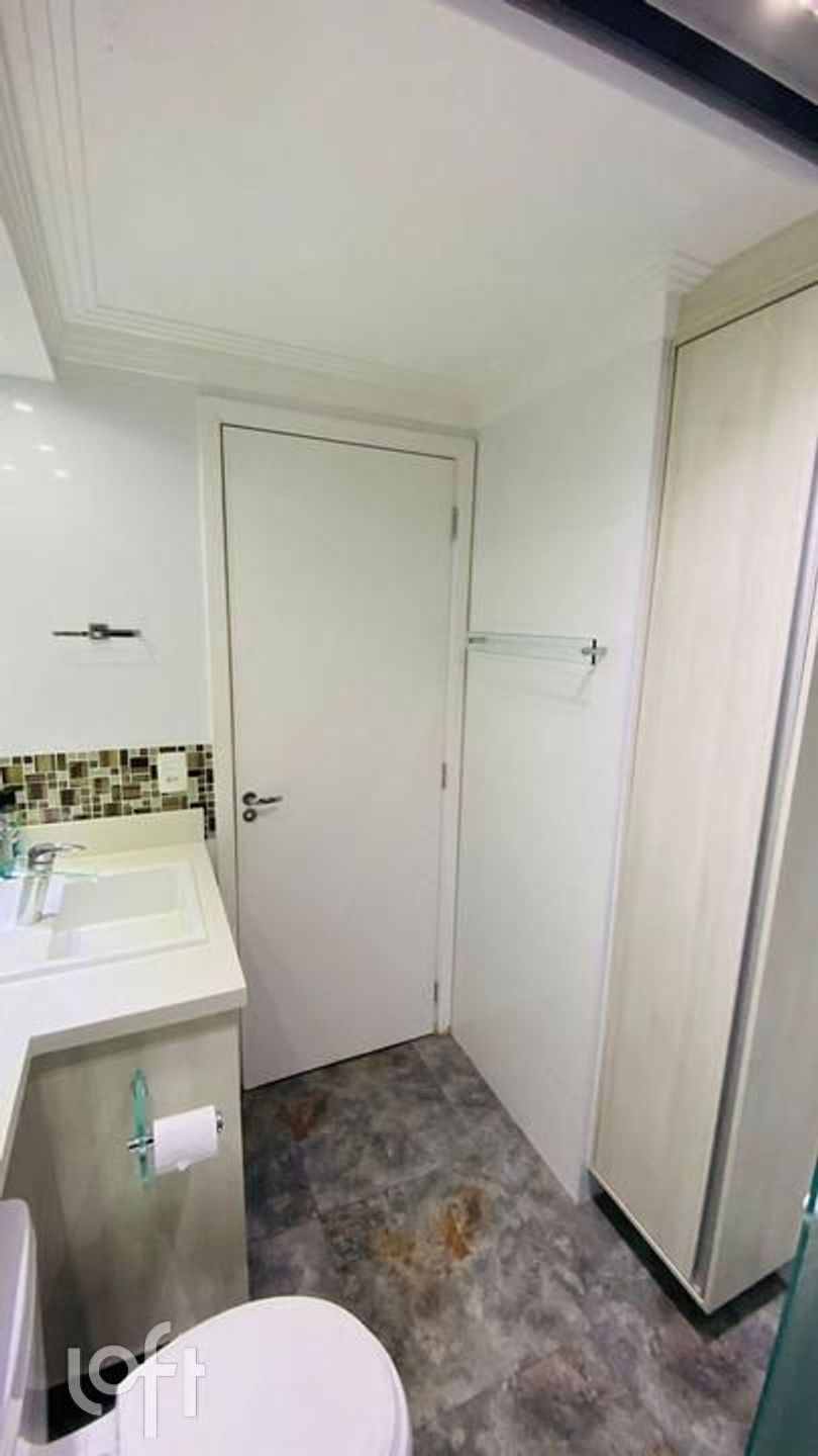 Apartamento à venda com 1 quarto, 33m² - Foto 17