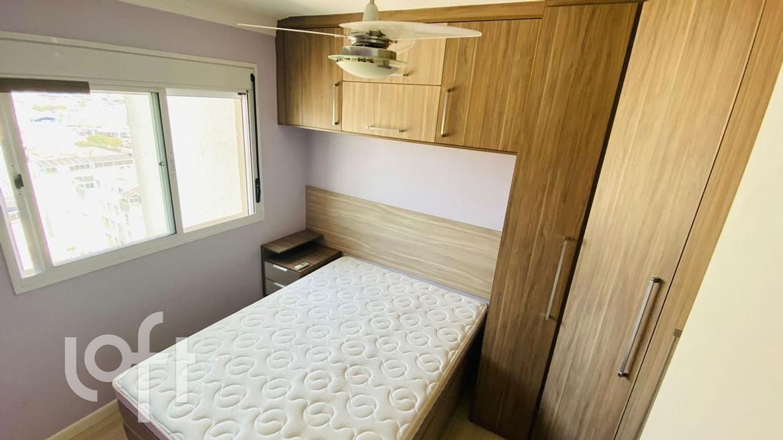 Apartamento à venda com 1 quarto, 33m² - Foto 2