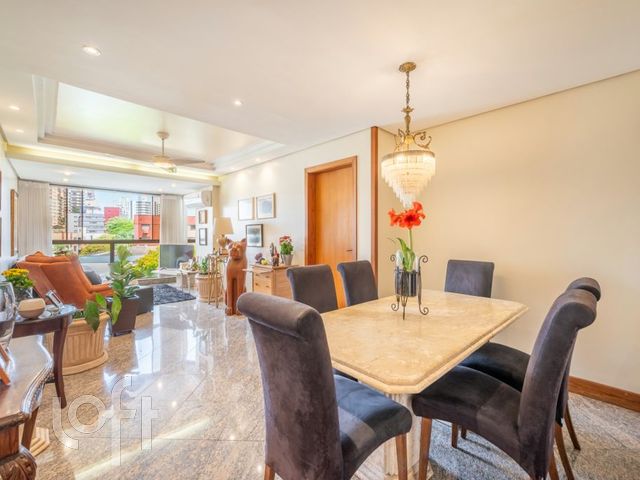 Apartamento com 102m², 3 dormitórios, 1 suíte, 1 vaga, Bela Vista em Porto Alegre