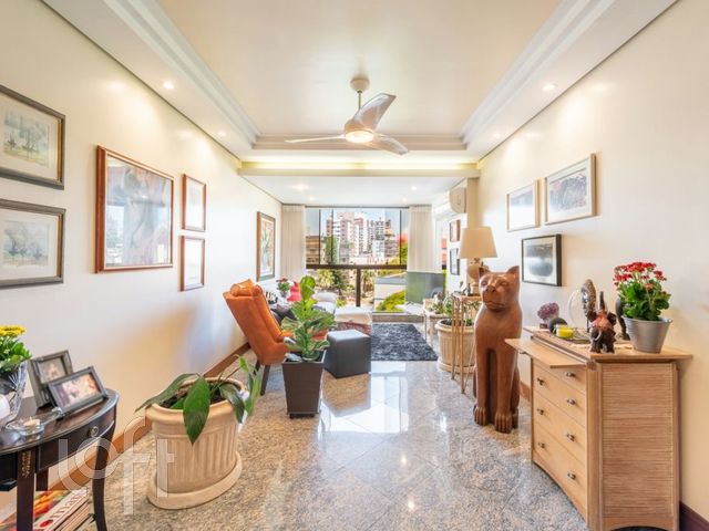 Apartamento com 102m², 3 dormitórios, 1 suíte, 1 vaga, Bela Vista em Porto Alegre