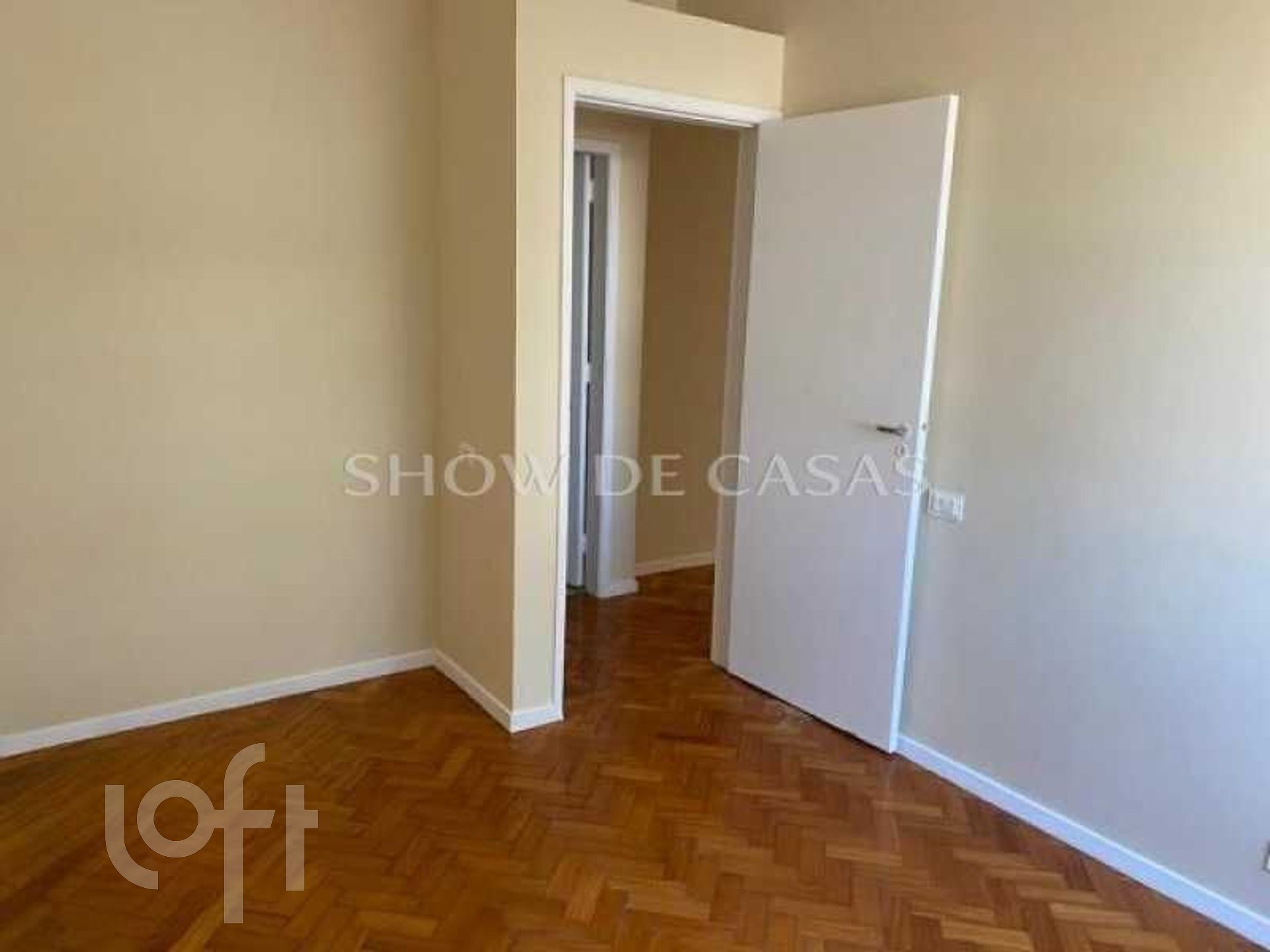 Apartamento à venda com 2 quartos, 62m² - Foto 5