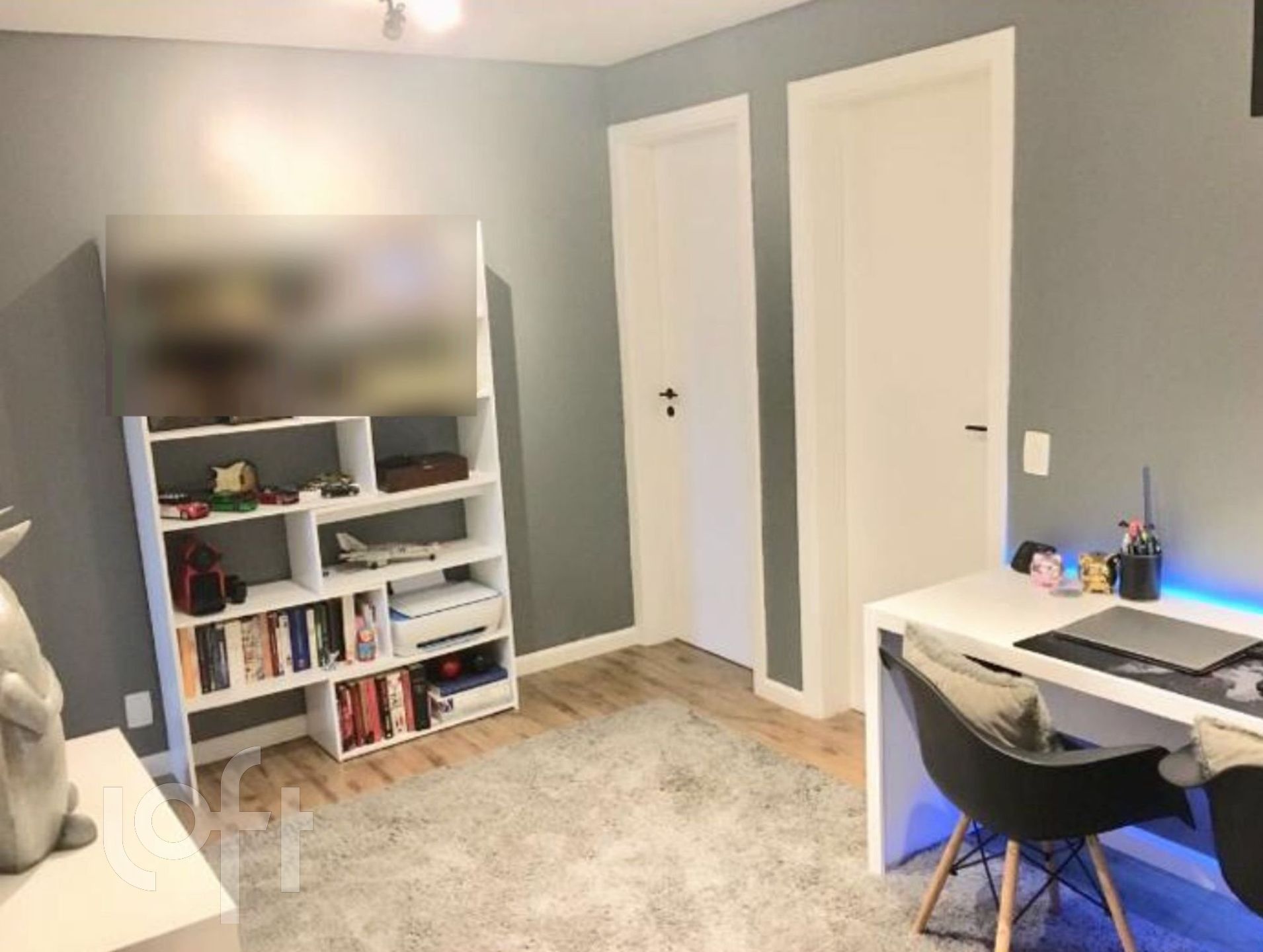 Apartamento à venda com 3 quartos, 198m² - Foto 2