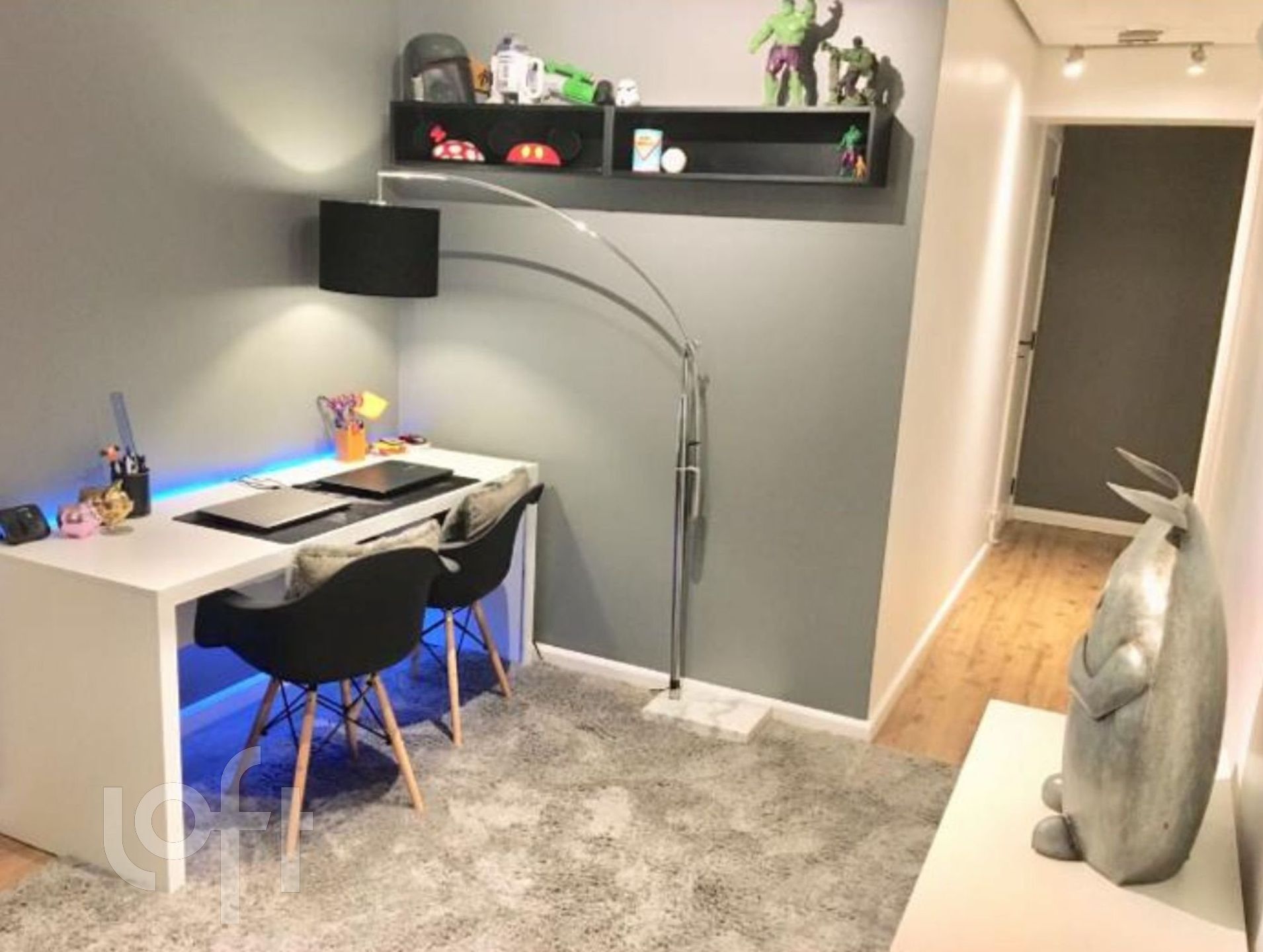 Apartamento à venda com 3 quartos, 198m² - Foto 3