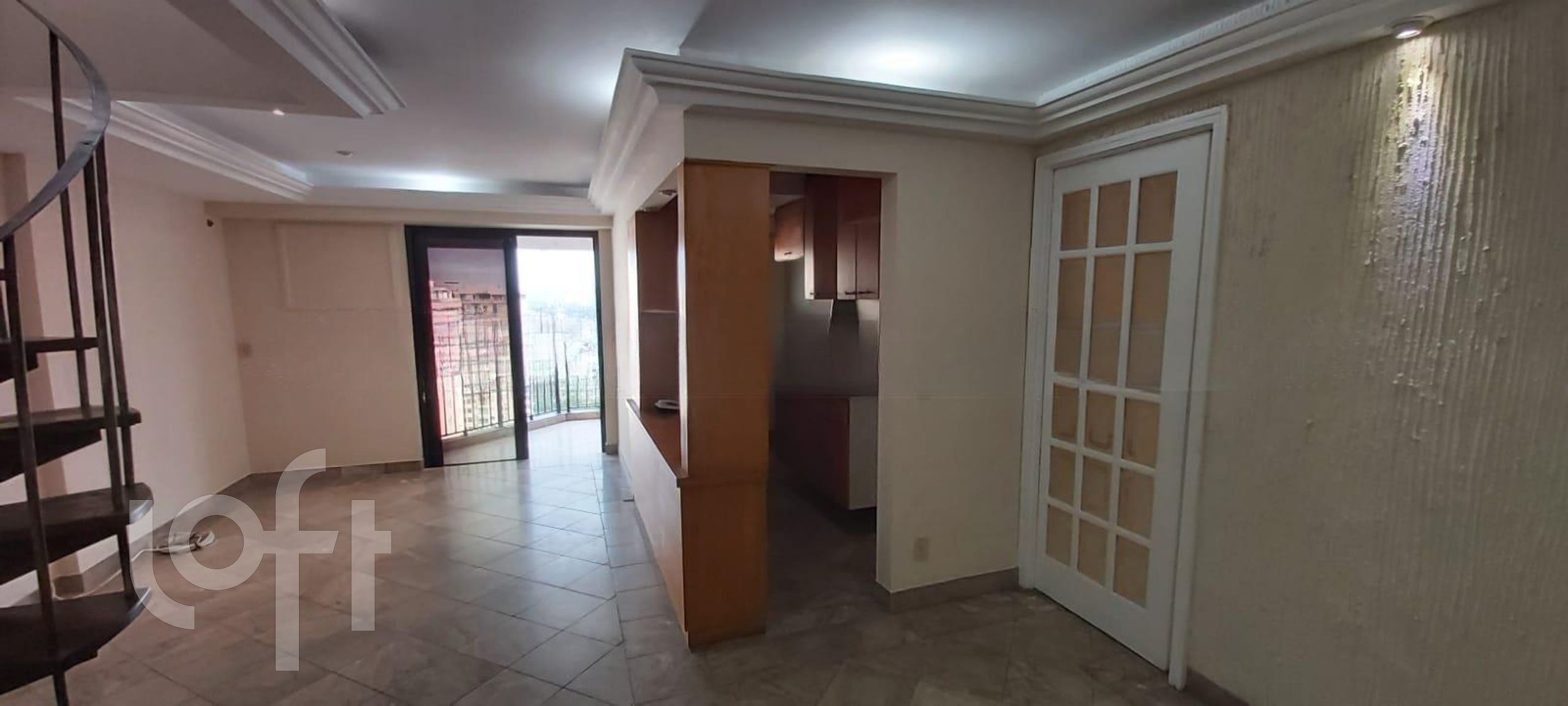 Apartamento à venda com 1 quarto, 150m² - Foto 2