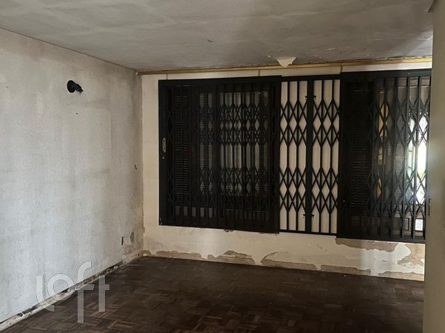 Casa com 210m², 3 dormitórios, 34 vagas, Cristo Redentor em Porto Alegre