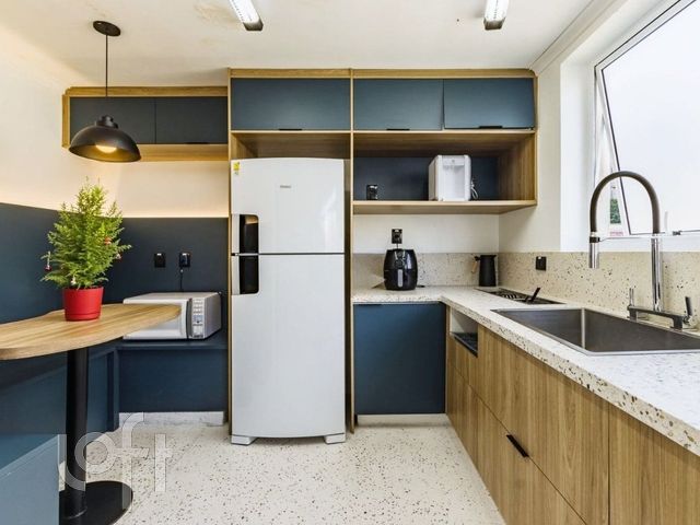 Apartamento com 90m², 2 dormitórios, 1 suíte, 1 vaga, Auxiliadora em Porto Alegre