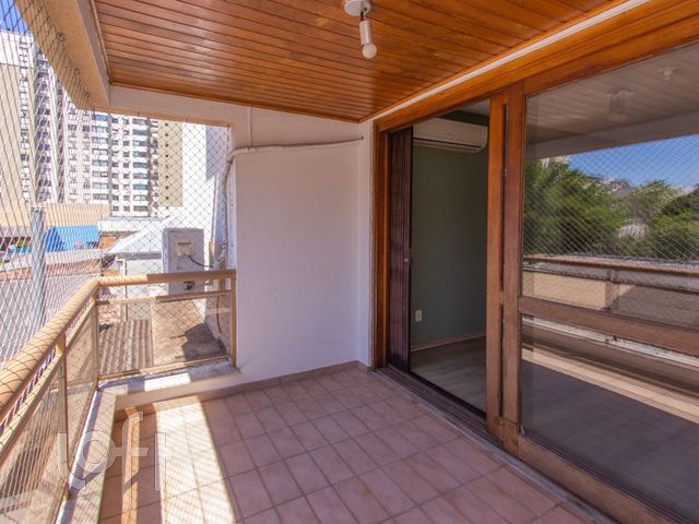 Apartamento com 77m², 2 dormitórios, 1 vaga, Cidade Baixa em Porto Alegre