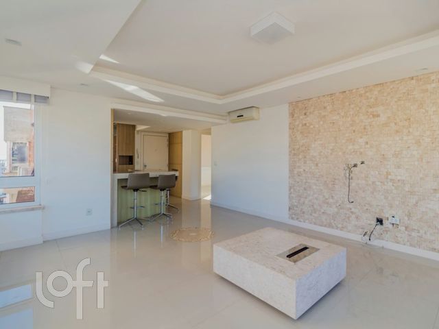 Apartamento com 86m², 2 dormitórios, 1 suíte, 2 vagas, São João em Porto Alegre