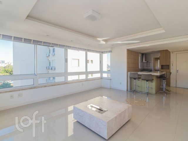 Apartamento com 86m², 2 dormitórios, 1 suíte, 2 vagas, São João em Porto Alegre