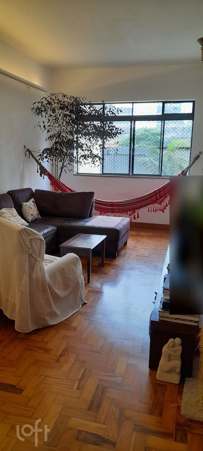 Apartamento à venda com 3 quartos, 130m² - Foto 1