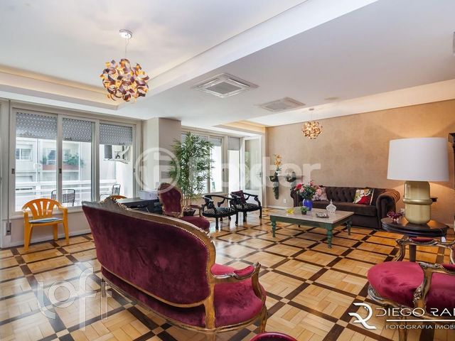 Apartamento com 208m², 3 dormitórios, 1 suíte, 1 vaga, Independência em Porto Alegre