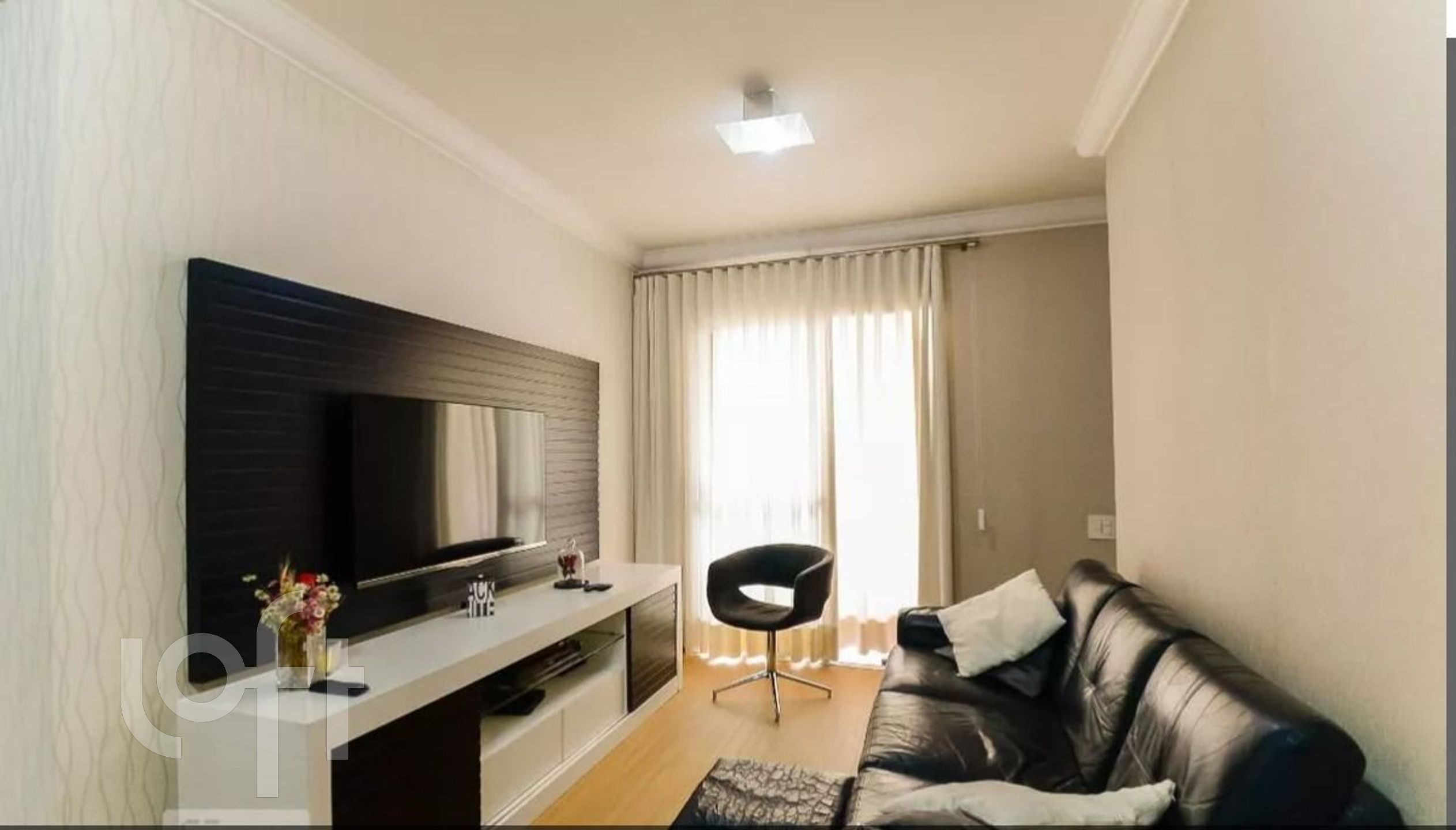 Apartamento à venda com 2 quartos, 60m² - Foto 1