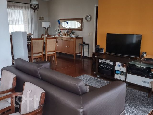 Apartamento com 170m², 3 dormitórios, 1 suíte, 2 vagas, Independência em Porto Alegre