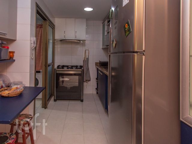 Apartamento com 117m², 3 dormitórios, 1 suíte, 2 vagas, Higienópolis em Porto Alegre