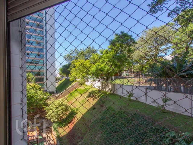 Apartamento com 117m², 3 dormitórios, 1 suíte, 2 vagas, Higienópolis em Porto Alegre