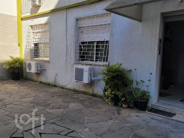 Apartamento com 66m², 2 dormitórios, 1 vaga, Menino Deus em Porto Alegre