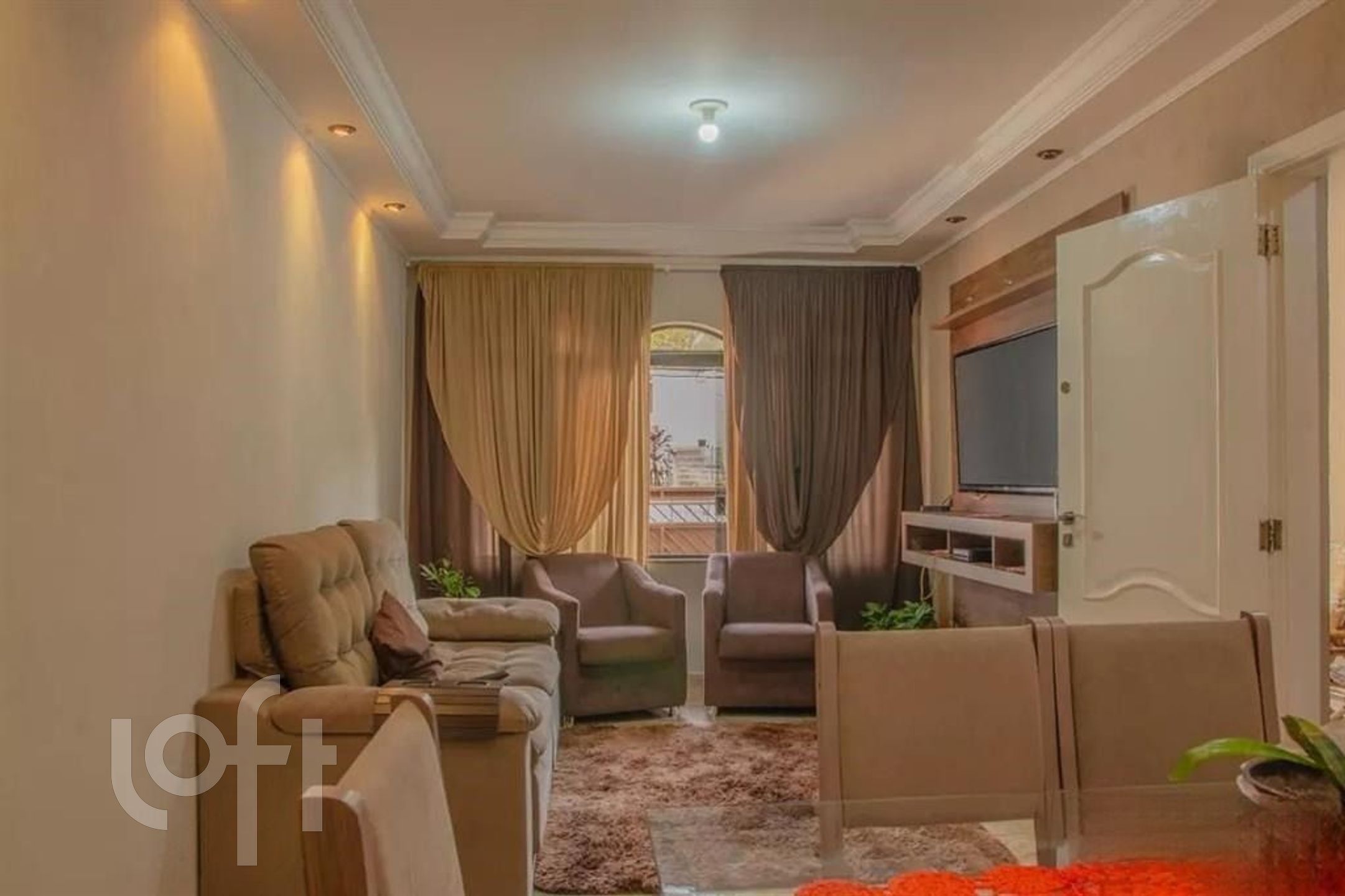 Casa à venda em Limão com 180 m², 3 quartos, 1 suí