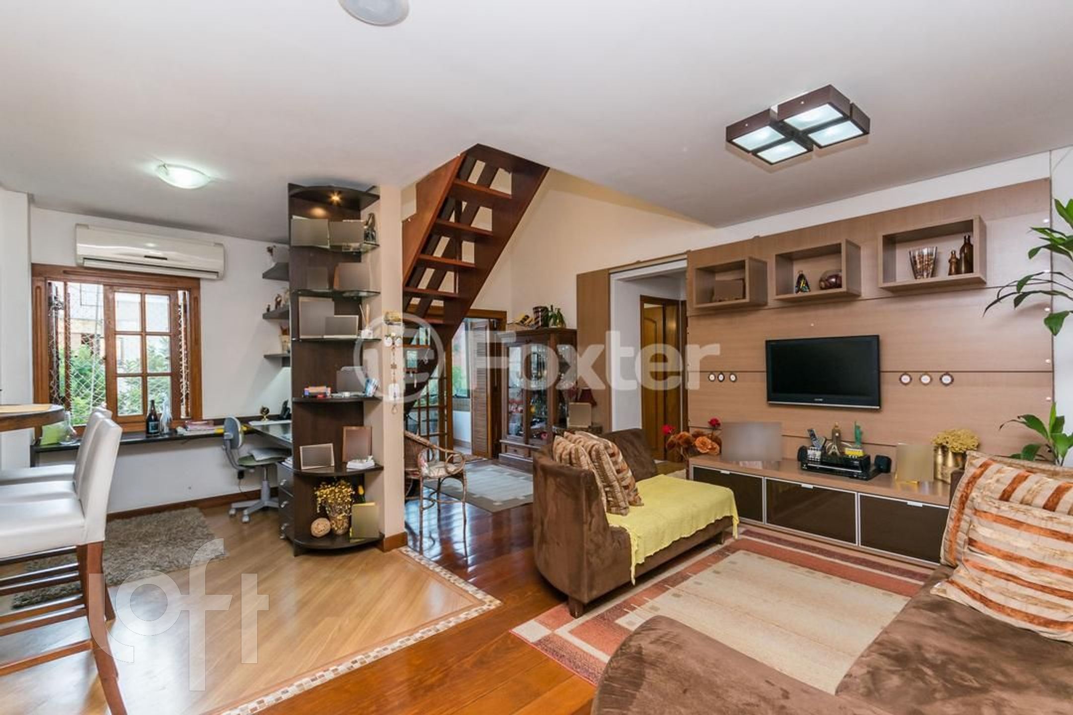 Apartamento com 164m², 2 dormitórios, 1 suíte, 2 vagas, Petrópolis em Porto Alegre