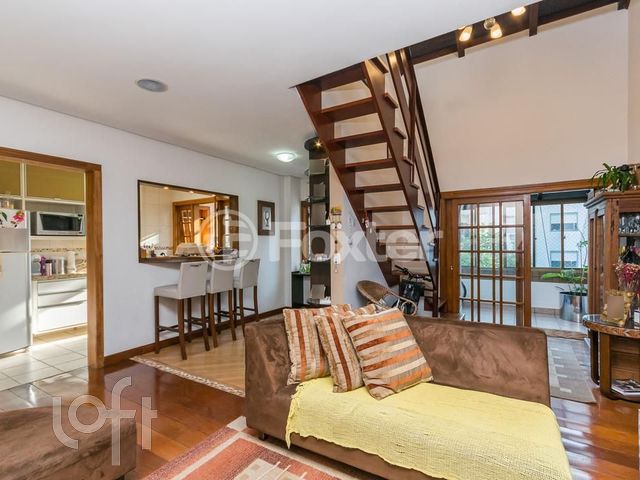 Apartamento com 164m², 2 dormitórios, 1 suíte, 2 vagas, Petrópolis em Porto Alegre