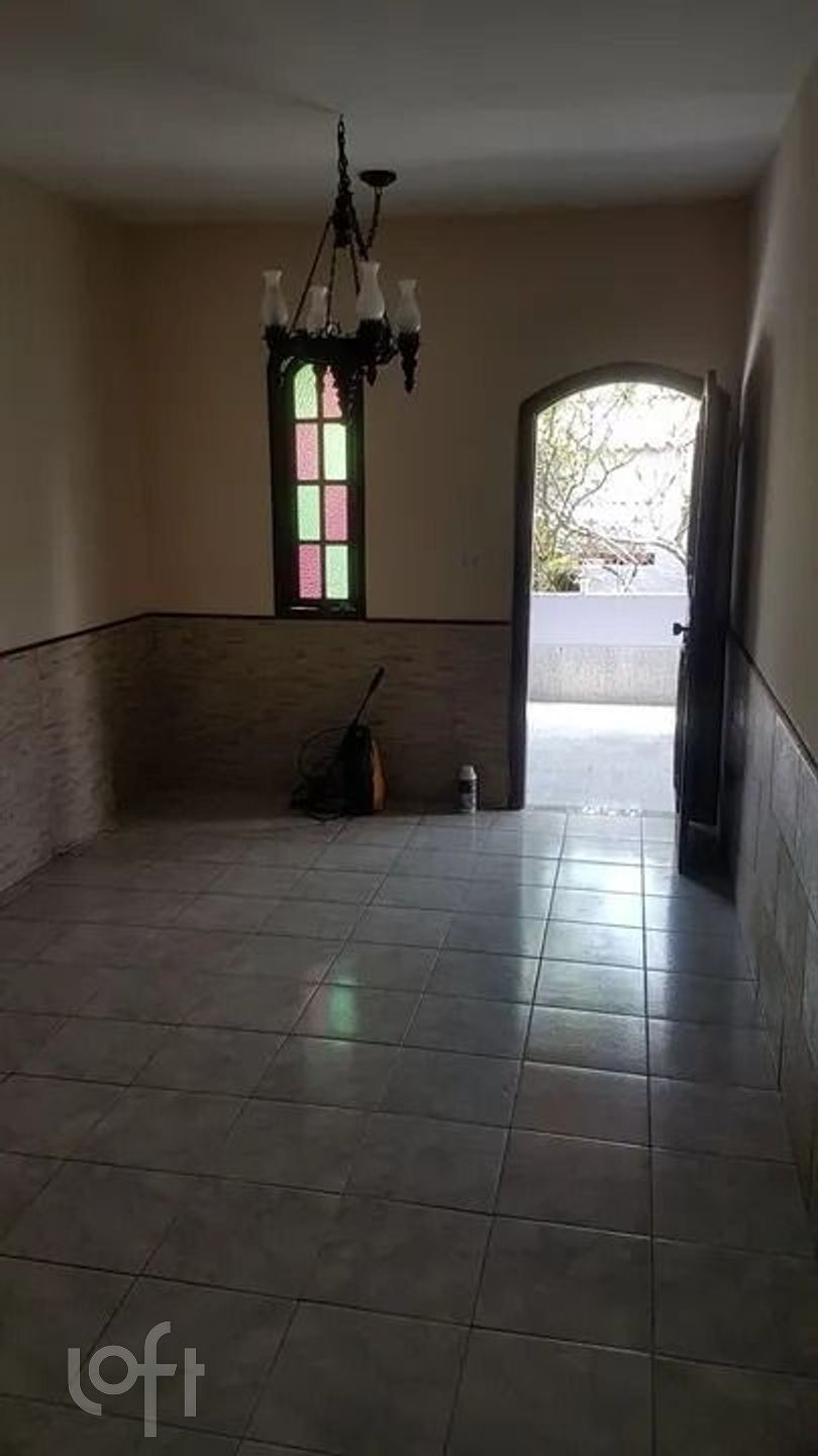 Casa à venda em Guaratiba com 360 m², 3 quartos, 4 vagas