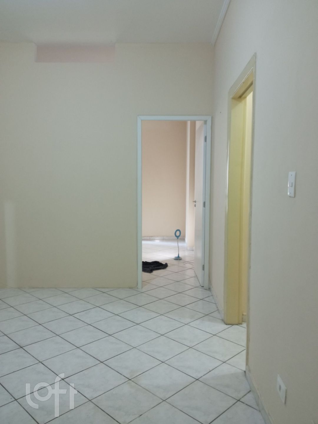 Apartamento à venda com 1 quarto, 65m² - Foto 3