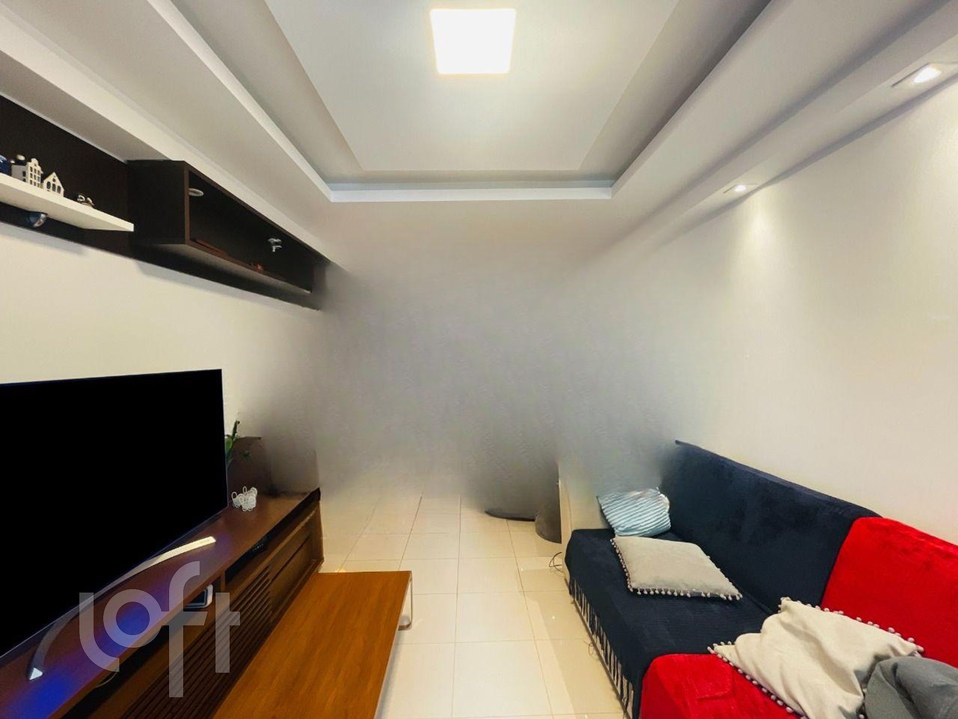 Apartamento à venda com 3 quartos, 106m² - Foto 2