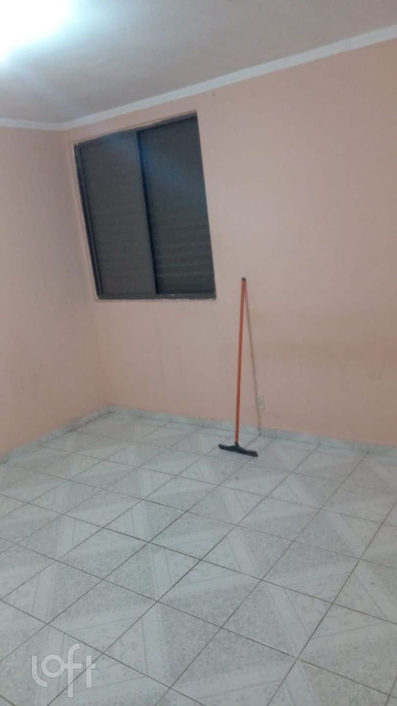 Apartamento à venda com 2 quartos, 64m² - Foto 2