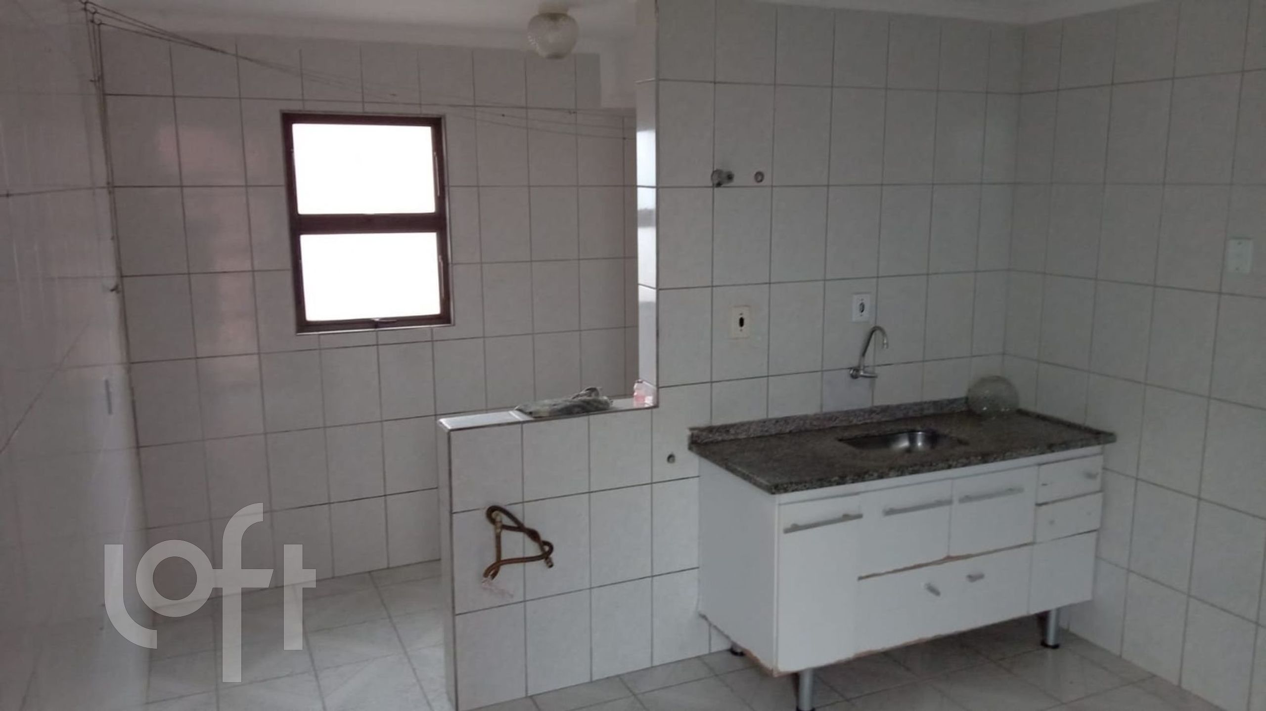 Apartamento à venda com 2 quartos, 64m² - Foto 1