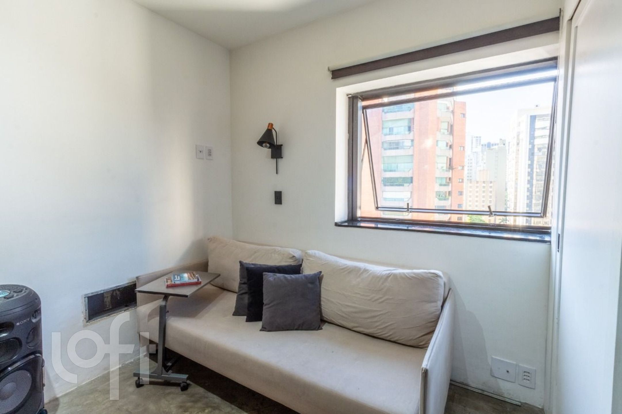 Apartamento à venda com 1 quarto, 30m² - Foto 1