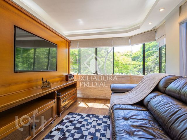 Apartamento com 99m², 3 dormitórios, 1 suíte, 2 vagas, Vila Ipiranga em Porto Alegre