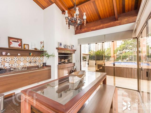 Apartamento com 463m², 4 dormitórios, 1 suíte, 4 vagas, Bela Vista em Porto Alegre