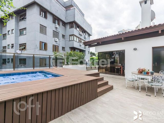 Apartamento com 463m², 4 dormitórios, 1 suíte, 4 vagas, Bela Vista em Porto Alegre
