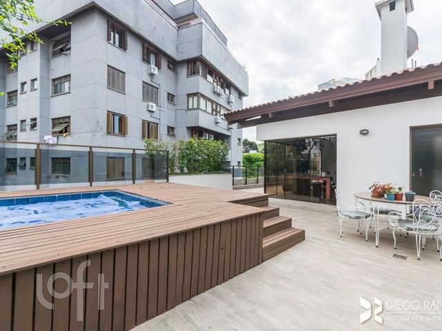 Apartamento com 463m², 4 dormitórios, 1 suíte, 4 vagas, Bela Vista em Porto Alegre